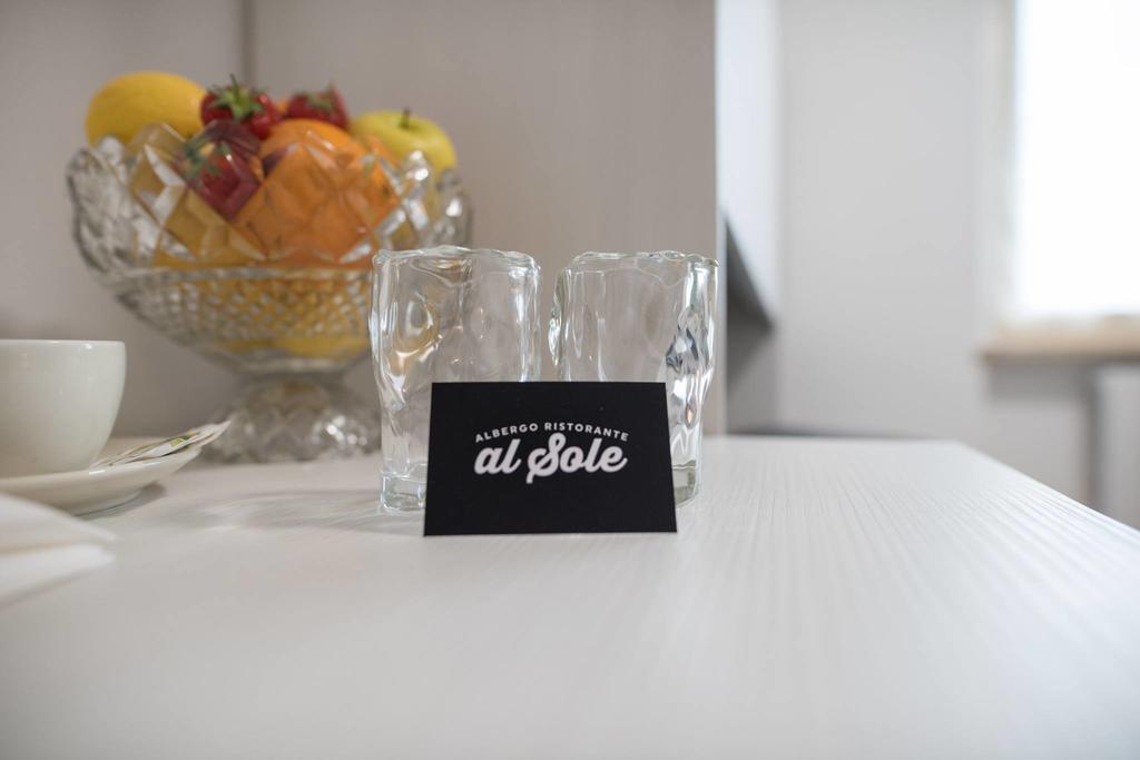 Albergo Al Sole กัสเตลนูโอโว เดล การ์ดา ภายนอก รูปภาพ